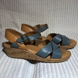 Kork-Ease Sz 9 Myrna Wedge Sandal Two-tone Blue and Tan.